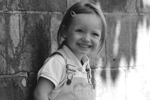 portrait enfant noir et blanc